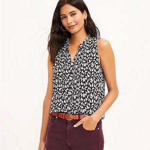 LOFT Heart Pintucked Ruffle Tie Neck Shell XXL